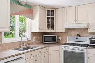 202 Hampton Rd, Sharon, MA 02067 - Photo 5