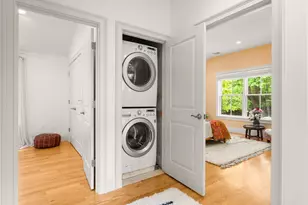 209 Chestnut Ave, Boston, MA 02130 - Photo 17