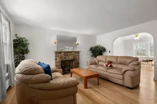 23 Winnifred Rd, Brockton, MA 02301 - Photo 5