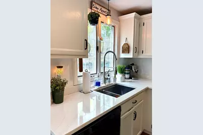 736 Mount Hope St #4, North Attleboro, MA 02760 - Photo 9