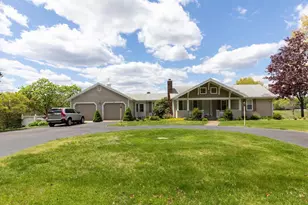 27 Reservoir Ave, Lakeville, MA 02347 - Photo 1