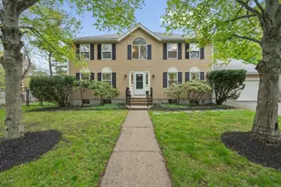 2 Minuteman Ln, Wellesley, MA 02481 - Photo 1