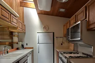 349 Old Stockbridge Rd, Lenox, MA 01240 - Photo 33
