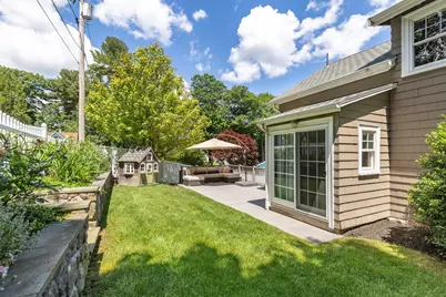 2 Parkwood Road, Lynnfield, MA 01940 - Photo 5