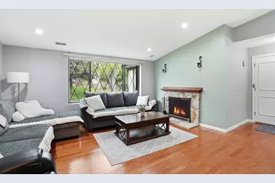 11 Royal Lake Dr #6, Braintree, MA 02184 - Photo 3