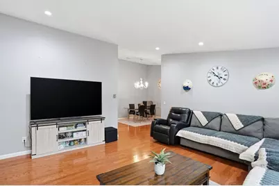 11 Royal Lake Dr #6, Braintree, MA 02184 - Photo 5