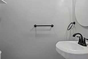 234 Bowen St, Boston, MA 02127 - Photo 9