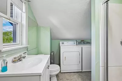 44 Warren Ave, Woburn, MA 01801 - Photo 29