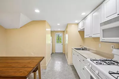 44 Warren Ave, Woburn, MA 01801 - Photo 25