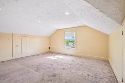 44 Warren Ave, Woburn, MA 01801 - Photo 21