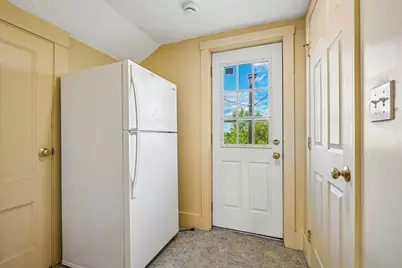 44 Warren Ave, Woburn, MA 01801 - Photo 27
