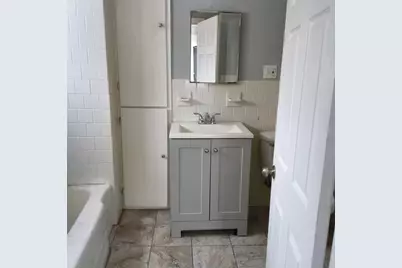 1808 Pleasant St #5, Fall River, MA 02723 - Photo 11