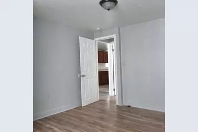1808 Pleasant St #5, Fall River, MA 02723 - Photo 9