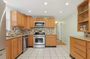 78 Bird St, Stoughton, MA 02072 - Photo 9