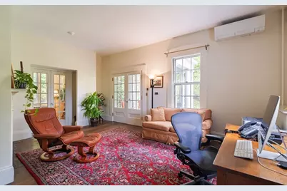 36 Maple Ave, Newton, MA 02458 - Photo 9