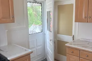 57 Constance Rd, Boston, MA 02132 - Photo 5