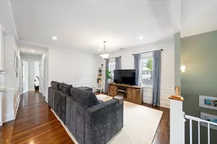 92 Fitchburg St, Watertown, MA 02472 - Photo 3