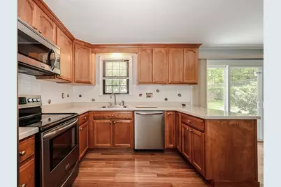 293 Jackson St, Methuen, MA 01844 - Photo 3