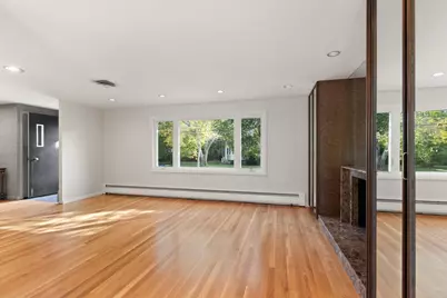 19 Selwyn Rd, Newton, MA 02461 - Photo 7
