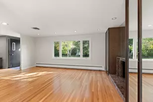 19 Selwyn Rd, Newton, MA 02461 - Photo 7
