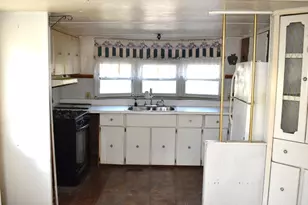 73 Kimberly Ct, Wareham, MA 02571 - Photo 5