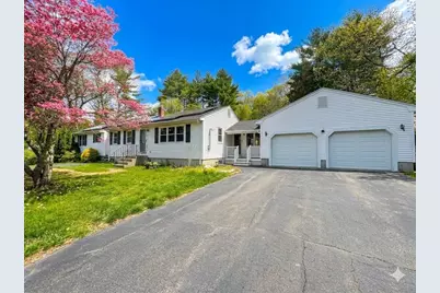 376 East St, Bridgewater, MA 02324 - Photo 1