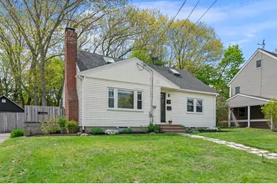 11 East St, Beverly, MA 01915 - Photo 1