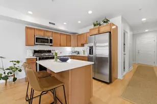 135 Willow Ave, Somerville, MA 02144 - Photo 17
