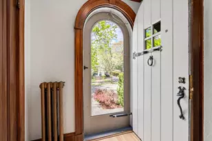 33 Longfellow Rd, Melrose, MA 02176 - Photo 3