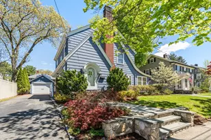 33 Longfellow Rd, Melrose, MA 02176 - Photo 1
