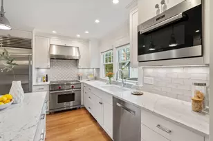 33 Longfellow Rd, Melrose, MA 02176 - Photo 17