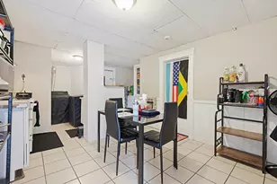 22 Hollywood St, Worcester, MA 01610 - Photo 5