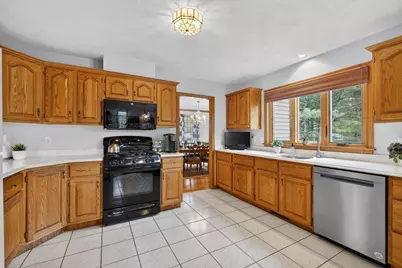 2 Stouffer Cir, Andover, MA 01810 - Photo 13