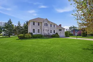 2 Stouffer Cir, Andover, MA 01810 - Photo 3