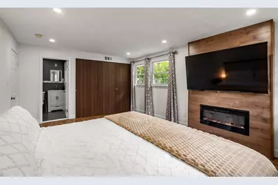26 Winifred Ave, Worcester, MA 01602 - Photo 9