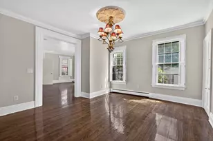 12 Crown St, Worcester, MA 01609 - Photo 9