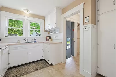 7 Whitin Avenue, Northbridge, MA 01588 - Photo 15