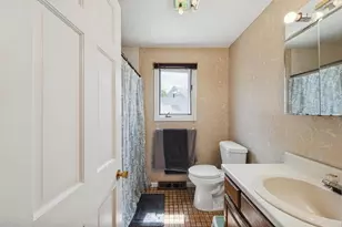 292 Island St, Stoughton, MA 02072 - Photo 7