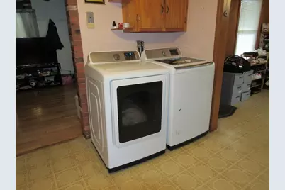 21 Barbara St, Lowell, MA 01854 - Photo 7