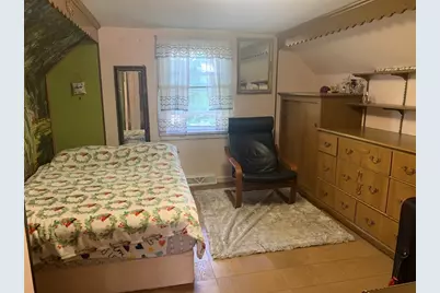 21 Barbara St, Lowell, MA 01854 - Photo 11