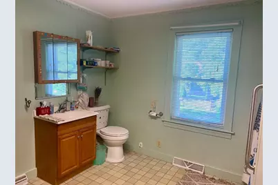 21 Barbara St, Lowell, MA 01854 - Photo 9
