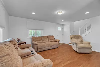 41 Church St, Uxbridge, MA 01569 - Photo 7