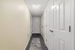 2B Gates Ln, Wakefield, MA 01880 - Photo 25
