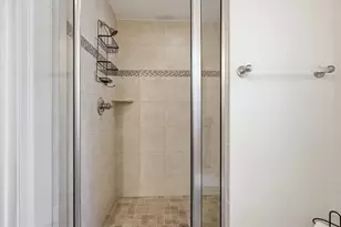2B Gates Ln, Wakefield, MA 01880 - Photo 19