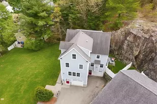 2B Gates Ln, Wakefield, MA 01880 - Photo 3