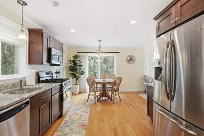 2B Gates Lane #B, Wakefield, MA 01880 - Photo 5