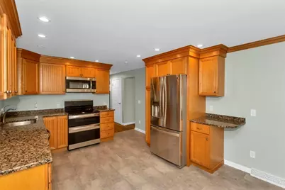 192 Gardens Dr, Springfield, MA 01119 - Photo 9