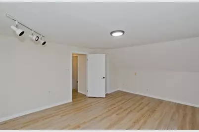 192 Gardens Dr, Springfield, MA 01119 - Photo 25