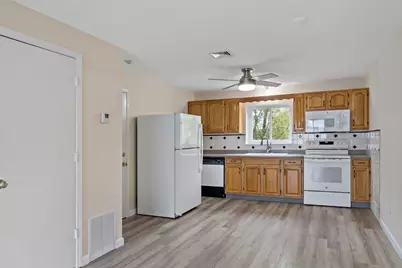 5455 N Main St #4D, Fall River, MA 02720 - Photo 11
