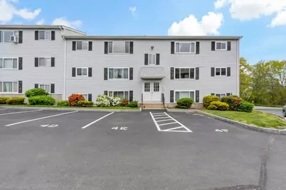5455 N Main St #4D, Fall River, MA 02720 - Photo 3